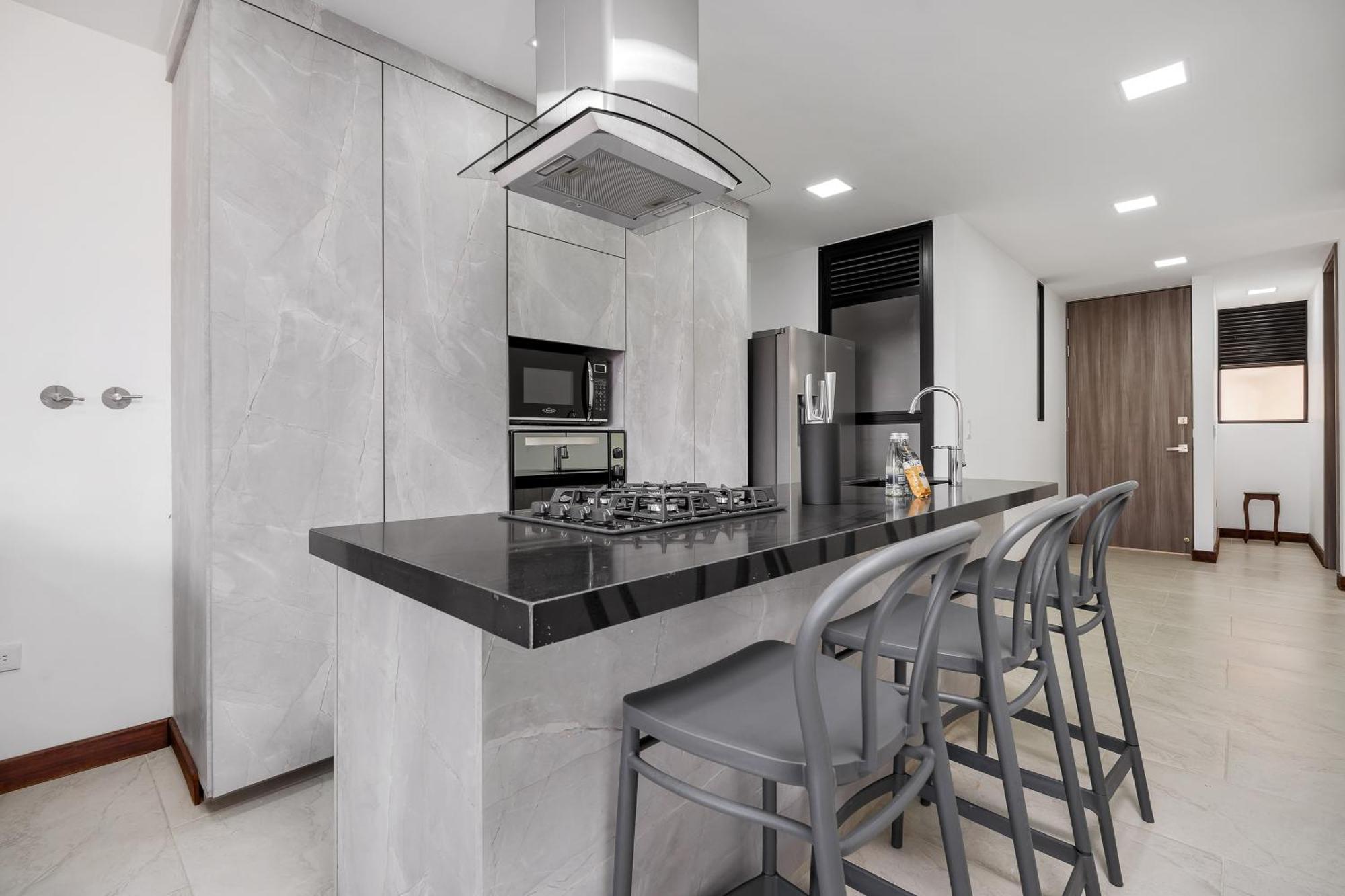 Medellin- Cerca Al Poblado - 301 公寓 *
